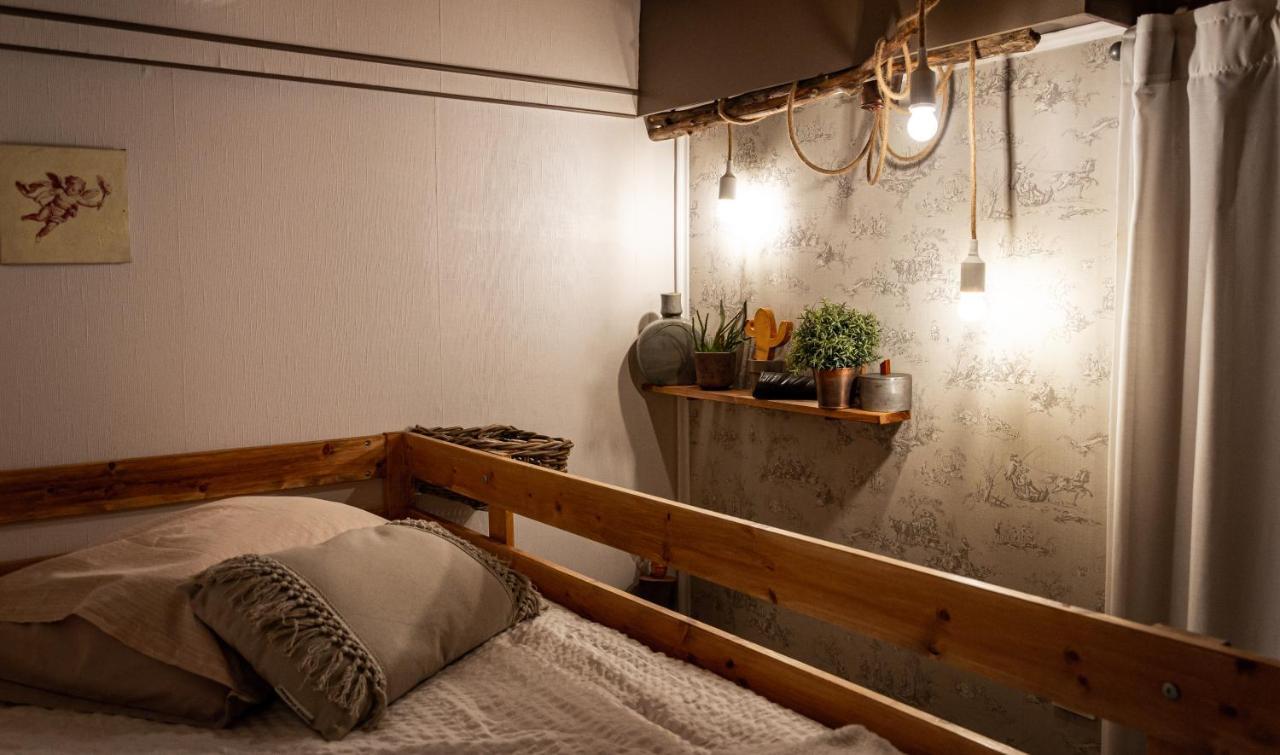Abacard Home Chambre D'Hotes Adult Only Roquemaure  Zewnętrze zdjęcie